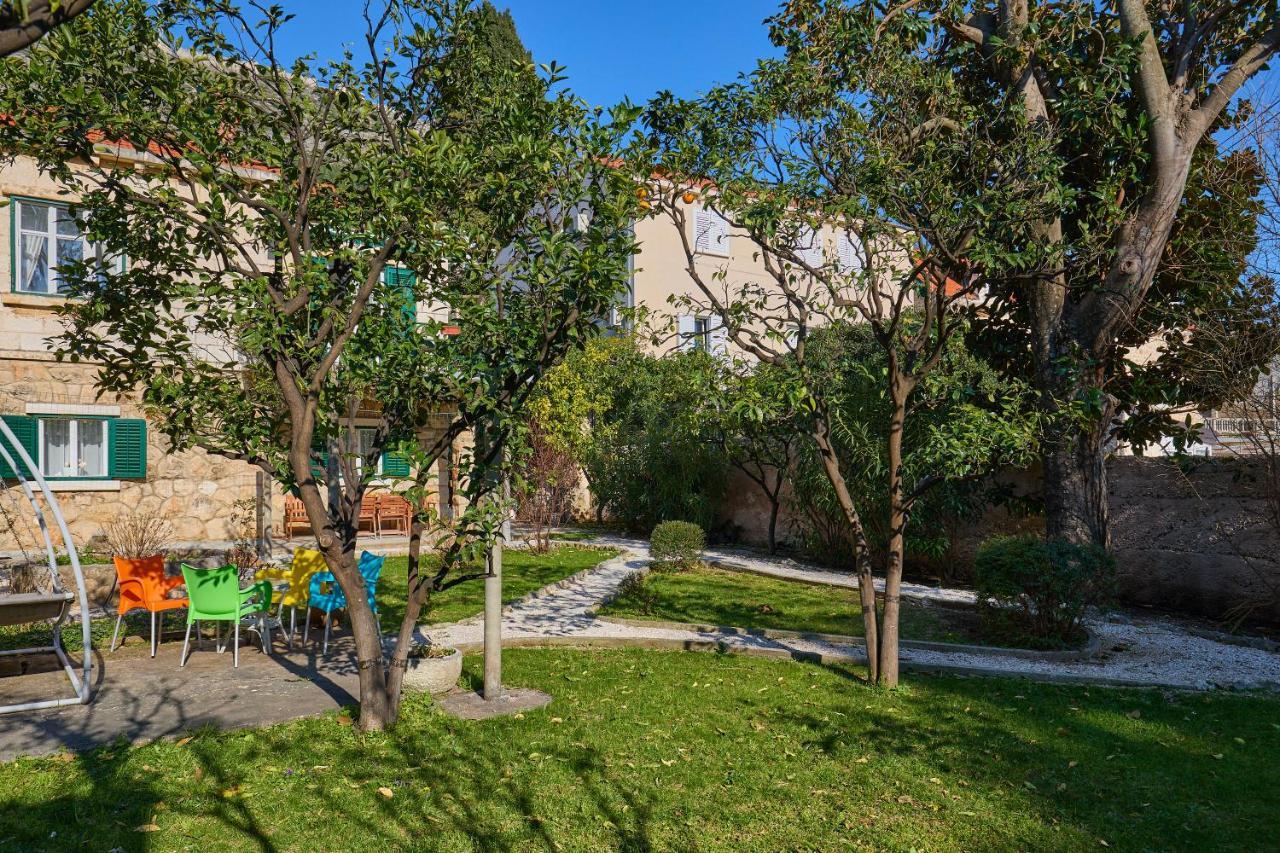 Apartment Villa Ahava Garden Ragusa Esterno foto